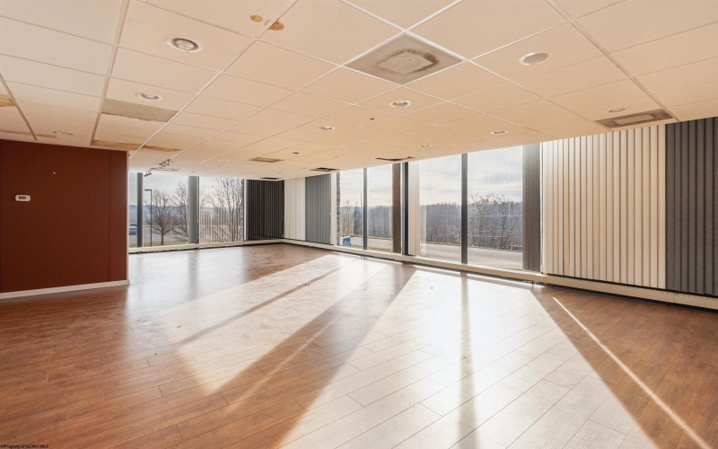 170 Thompson Drive, Bridgeport, West Virginia 26330, ,Commercial/industrial,For Sale,Thompson,10161983 170 Thompson Drive, Bridgeport, West Virginia 26330, ,Commercial/industrial,For Sale,Thompson,10161983