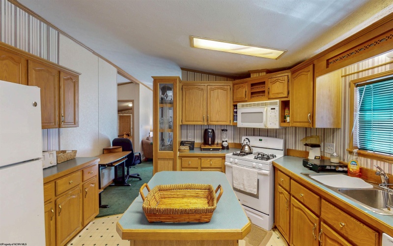 52 Saint Josephs Trail, Fairmont, West Virginia 26553, 3 Bedrooms Bedrooms, 8 Rooms Rooms,2 BathroomsBathrooms,Single Family Detached,For Sale,Saint Josephs,10161990