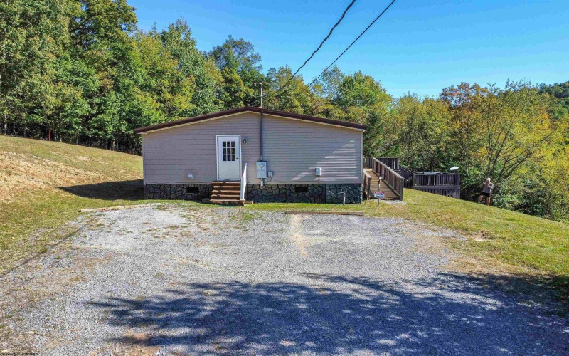 52 Saint Josephs Trail, Fairmont, West Virginia 26553, 3 Bedrooms Bedrooms, 8 Rooms Rooms,2 BathroomsBathrooms,Single Family Detached,For Sale,Saint Josephs,10161990