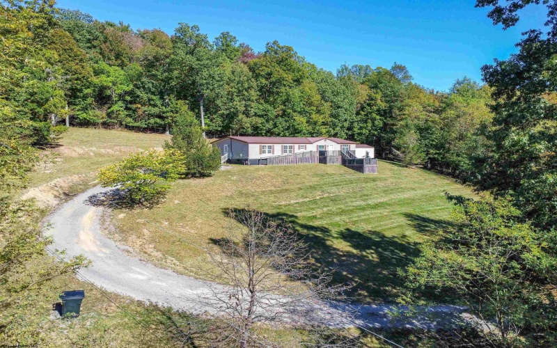 52 Saint Josephs Trail, Fairmont, West Virginia 26553, 3 Bedrooms Bedrooms, 8 Rooms Rooms,2 BathroomsBathrooms,Single Family Detached,For Sale,Saint Josephs,10161990