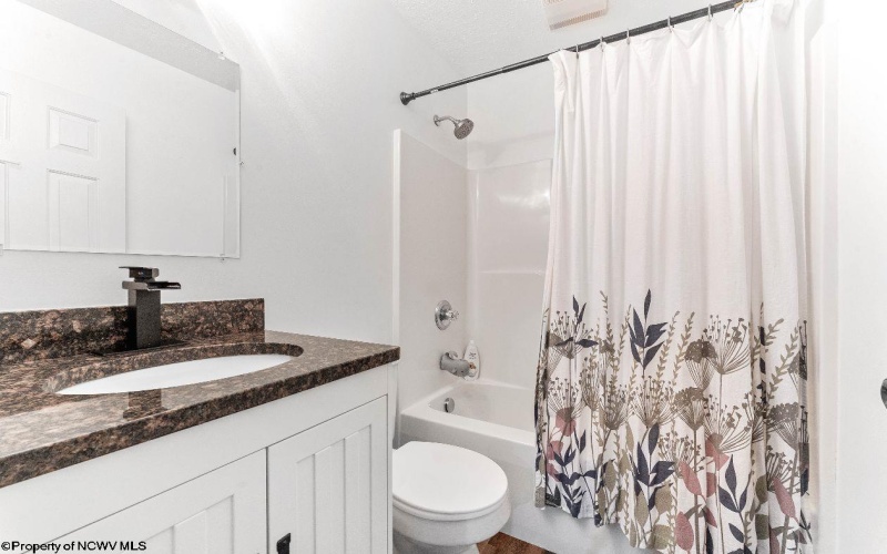 47 Clear Spring Drive, Morgantown, West Virginia 26508, 3 Bedrooms Bedrooms, 6 Rooms Rooms,2 BathroomsBathrooms,Single Family Attached,For Sale,Clear Spring,10161984 47 Clear Spring Drive, Morgantown, West Virginia 26508, 3 Bedrooms Bedrooms, 6 Rooms Rooms,2 BathroomsBathrooms,Single Family Attached,For Sale,Clear Spring,10161984