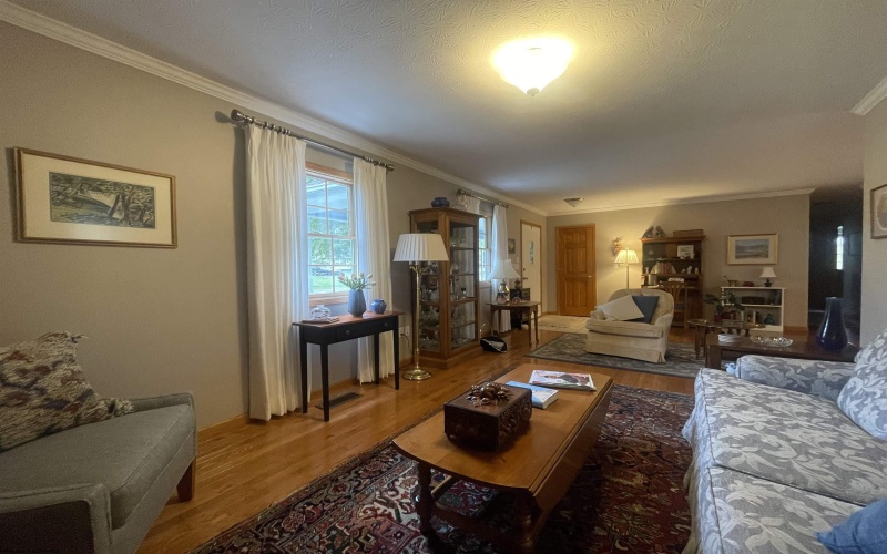 92 EVERGREEN Drive, Buckhannon, West Virginia 26201, 3 Bedrooms Bedrooms, 6 Rooms Rooms,2 BathroomsBathrooms,Single Family Detached,For Sale,EVERGREEN,10161989