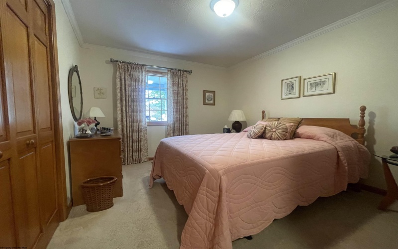 92 EVERGREEN Drive, Buckhannon, West Virginia 26201, 3 Bedrooms Bedrooms, 6 Rooms Rooms,2 BathroomsBathrooms,Single Family Detached,For Sale,EVERGREEN,10161989