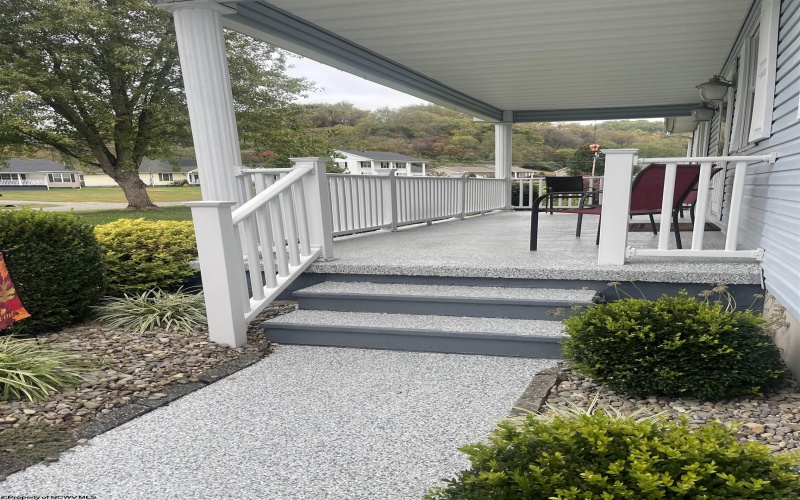 92 EVERGREEN Drive, Buckhannon, West Virginia 26201, 3 Bedrooms Bedrooms, 6 Rooms Rooms,2 BathroomsBathrooms,Single Family Detached,For Sale,EVERGREEN,10161989