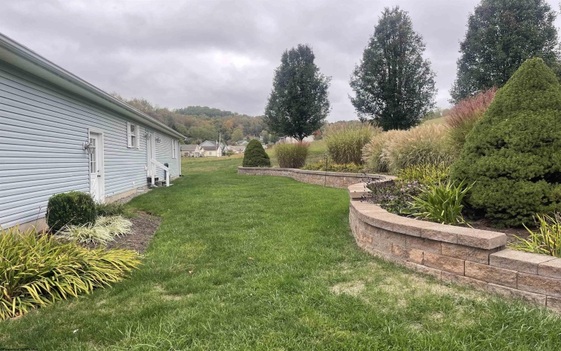 92 EVERGREEN Drive, Buckhannon, West Virginia 26201, 3 Bedrooms Bedrooms, 6 Rooms Rooms,2 BathroomsBathrooms,Single Family Detached,For Sale,EVERGREEN,10161989