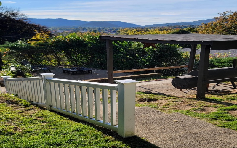 189 Summit Street, Elkins, West Virginia 26241, 4 Bedrooms Bedrooms, 8 Rooms Rooms,1 BathroomBathrooms,Single Family Detached,For Sale,Summit,10161980