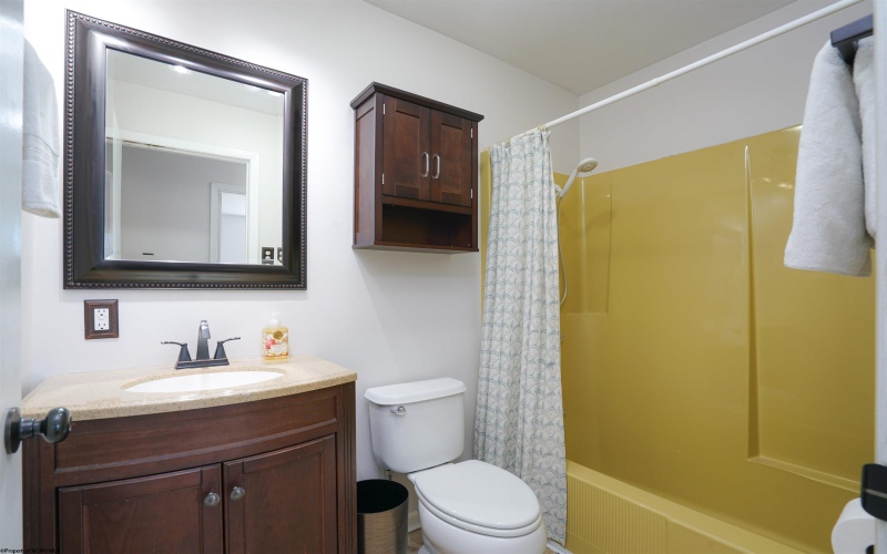 106 Mary Ann Street, West Milford, West Virginia 26451, 3 Bedrooms Bedrooms, 7 Rooms Rooms,1 BathroomBathrooms,Single Family Detached,For Sale,Mary Ann,10161985