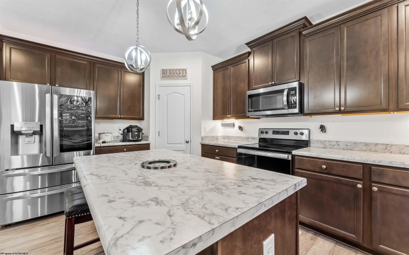 108 Caddie Court, Maidsville, West Virginia 26541, 4 Bedrooms Bedrooms, 6 Rooms Rooms,2 BathroomsBathrooms,Single Family Detached,For Sale,Caddie,10161981