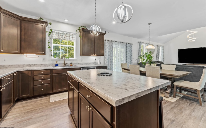 108 Caddie Court, Maidsville, West Virginia 26541, 4 Bedrooms Bedrooms, 6 Rooms Rooms,2 BathroomsBathrooms,Single Family Detached,For Sale,Caddie,10161981