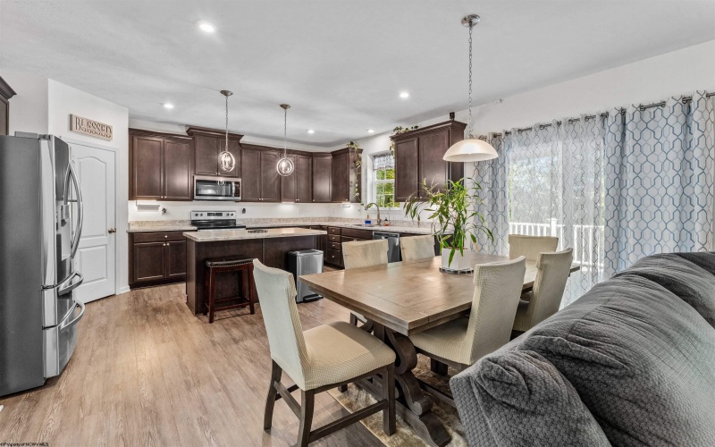 108 Caddie Court, Maidsville, West Virginia 26541, 4 Bedrooms Bedrooms, 6 Rooms Rooms,2 BathroomsBathrooms,Single Family Detached,For Sale,Caddie,10161981