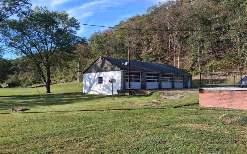 1367 Little Kanawha Highway, Grantsville, West Virginia 26147, 3 Bedrooms Bedrooms, 8 Rooms Rooms,2 BathroomsBathrooms,Single Family Detached,For Sale,Little Kanawha,10161975