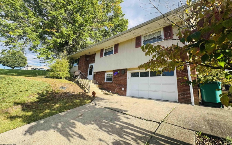 1322 Lincoln Way, Fairmont, West Virginia 26554, 3 Bedrooms Bedrooms, 8 Rooms Rooms,2 BathroomsBathrooms,Single Family Detached,For Sale,Lincoln,10161978 1322 Lincoln Way, Fairmont, West Virginia 26554, 3 Bedrooms Bedrooms, 8 Rooms Rooms,2 BathroomsBathrooms,Single Family Detached,For Sale,Lincoln,10161978