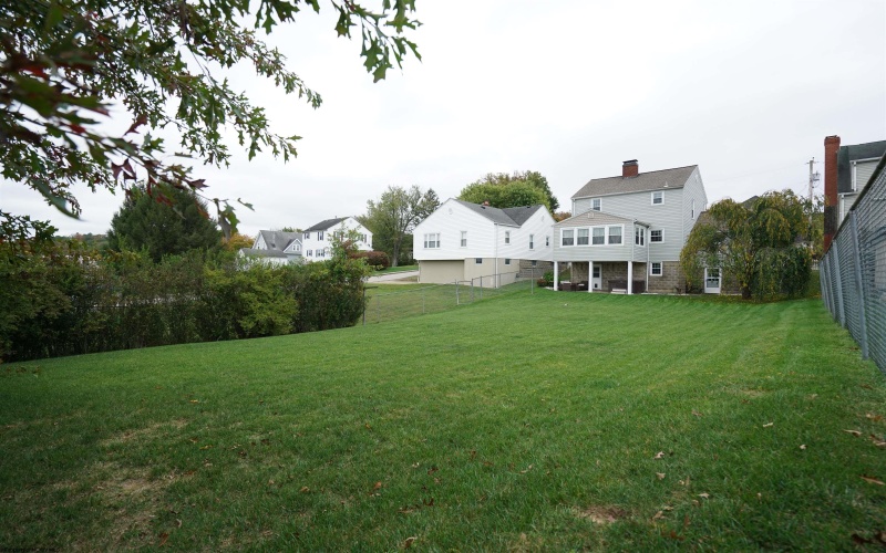 222 Gordon Street, Bridgeport, West Virginia 26330, 3 Bedrooms Bedrooms, 7 Rooms Rooms,1 BathroomBathrooms,Single Family Detached,For Sale,Gordon,10162003 222 Gordon Street, Bridgeport, West Virginia 26330, 3 Bedrooms Bedrooms, 7 Rooms Rooms,1 BathroomBathrooms,Single Family Detached,For Sale,Gordon,10162003