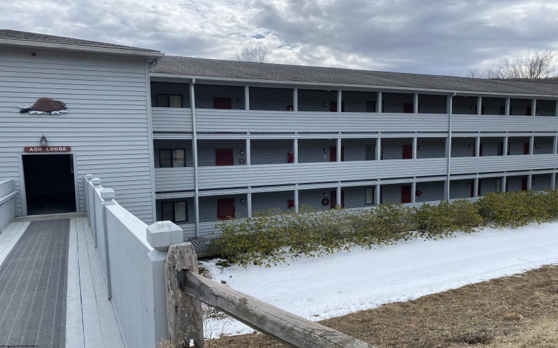 31 Ash Lodge Court, Davis, West Virginia 26260, 1 Bedroom Bedrooms, 4 Rooms Rooms,1 BathroomBathrooms,Single Family Attached,For Sale,Ash Lodge,10161993