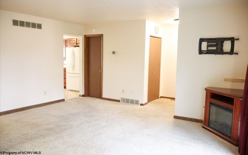 213 D Morgan Drive, Morgantown, West Virginia 26505, 3 Bedrooms Bedrooms, 7 Rooms Rooms,2 BathroomsBathrooms,Single Family Attached,For Sale,Morgan,10161996 213 D Morgan Drive, Morgantown, West Virginia 26505, 3 Bedrooms Bedrooms, 7 Rooms Rooms,2 BathroomsBathrooms,Single Family Attached,For Sale,Morgan,10161996