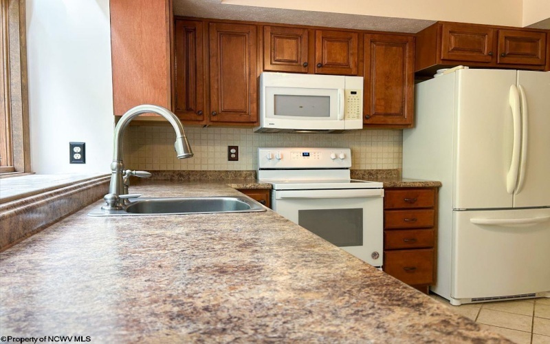 213 D Morgan Drive, Morgantown, West Virginia 26505, 3 Bedrooms Bedrooms, 7 Rooms Rooms,2 BathroomsBathrooms,Single Family Attached,For Sale,Morgan,10161996 213 D Morgan Drive, Morgantown, West Virginia 26505, 3 Bedrooms Bedrooms, 7 Rooms Rooms,2 BathroomsBathrooms,Single Family Attached,For Sale,Morgan,10161996