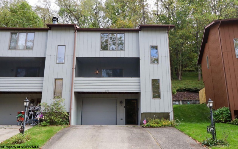 213 D Morgan Drive, Morgantown, West Virginia 26505, 3 Bedrooms Bedrooms, 7 Rooms Rooms,2 BathroomsBathrooms,Single Family Attached,For Sale,Morgan,10161996 213 D Morgan Drive, Morgantown, West Virginia 26505, 3 Bedrooms Bedrooms, 7 Rooms Rooms,2 BathroomsBathrooms,Single Family Attached,For Sale,Morgan,10161996