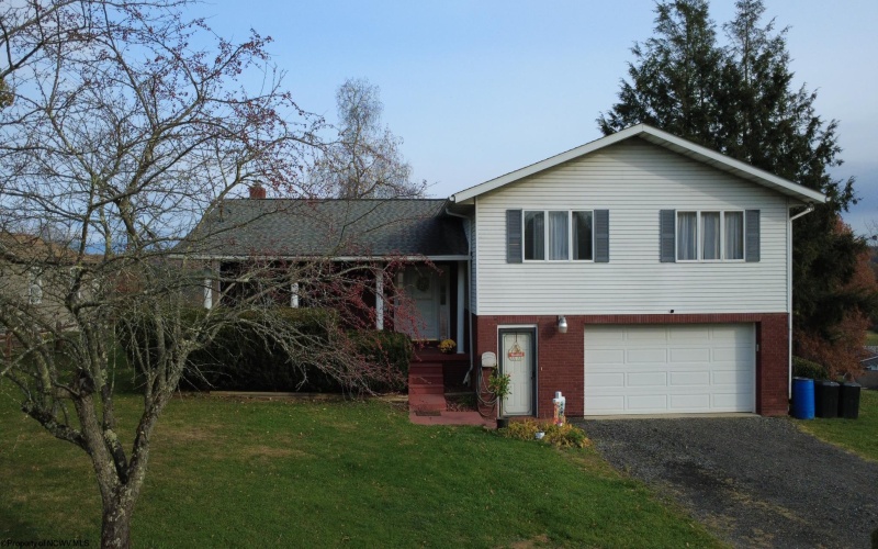 224 Hemlock Lane, Reedsville, West Virginia 26547, 4 Bedrooms Bedrooms, 8 Rooms Rooms,2 BathroomsBathrooms,Single Family Detached,For Sale,Hemlock,10162004