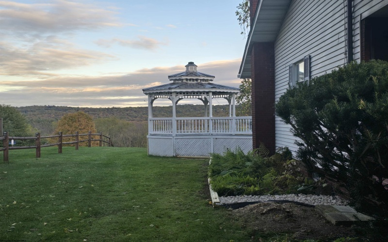 224 Hemlock Lane, Reedsville, West Virginia 26547, 4 Bedrooms Bedrooms, 8 Rooms Rooms,2 BathroomsBathrooms,Single Family Detached,For Sale,Hemlock,10162004