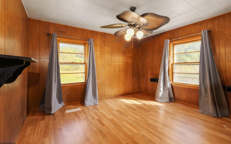 1369 Flag Run Road, Clarksburg, West Virginia 26301-999, 2 Bedrooms Bedrooms, 4 Rooms Rooms,1 BathroomBathrooms,Single Family Detached,For Sale,Flag Run,10162005 1369 Flag Run Road, Clarksburg, West Virginia 26301-999, 2 Bedrooms Bedrooms, 4 Rooms Rooms,1 BathroomBathrooms,Single Family Detached,For Sale,Flag Run,10162005