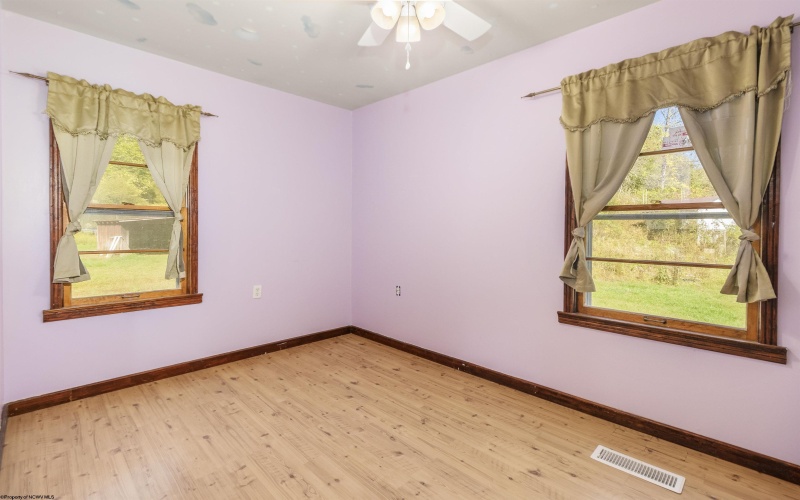 1369 Flag Run Road, Clarksburg, West Virginia 26301-999, 2 Bedrooms Bedrooms, 4 Rooms Rooms,1 BathroomBathrooms,Single Family Detached,For Sale,Flag Run,10162005 1369 Flag Run Road, Clarksburg, West Virginia 26301-999, 2 Bedrooms Bedrooms, 4 Rooms Rooms,1 BathroomBathrooms,Single Family Detached,For Sale,Flag Run,10162005
