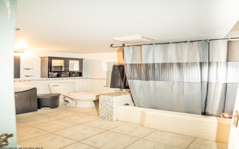 1225 Richwood Avenue, Morgantown, West Virginia 26505, 3 Bedrooms Bedrooms, 6 Rooms Rooms,1 BathroomBathrooms,Single Family Detached,For Sale,Richwood,10162007 1225 Richwood Avenue, Morgantown, West Virginia 26505, 3 Bedrooms Bedrooms, 6 Rooms Rooms,1 BathroomBathrooms,Single Family Detached,For Sale,Richwood,10162007