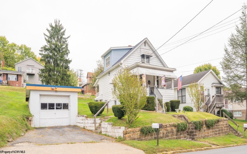 1225 Richwood Avenue, Morgantown, West Virginia 26505, 3 Bedrooms Bedrooms, 6 Rooms Rooms,1 BathroomBathrooms,Single Family Detached,For Sale,Richwood,10162007 1225 Richwood Avenue, Morgantown, West Virginia 26505, 3 Bedrooms Bedrooms, 6 Rooms Rooms,1 BathroomBathrooms,Single Family Detached,For Sale,Richwood,10162007