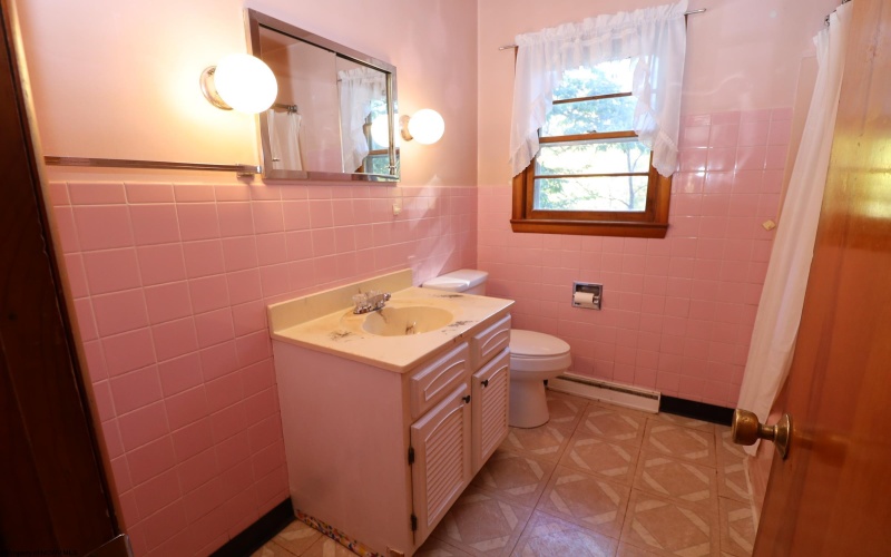 107 Gilman Road, Elkins, West Virginia 26241, 3 Bedrooms Bedrooms, 7 Rooms Rooms,2 BathroomsBathrooms,Single Family Detached,For Sale,Gilman,10162022
