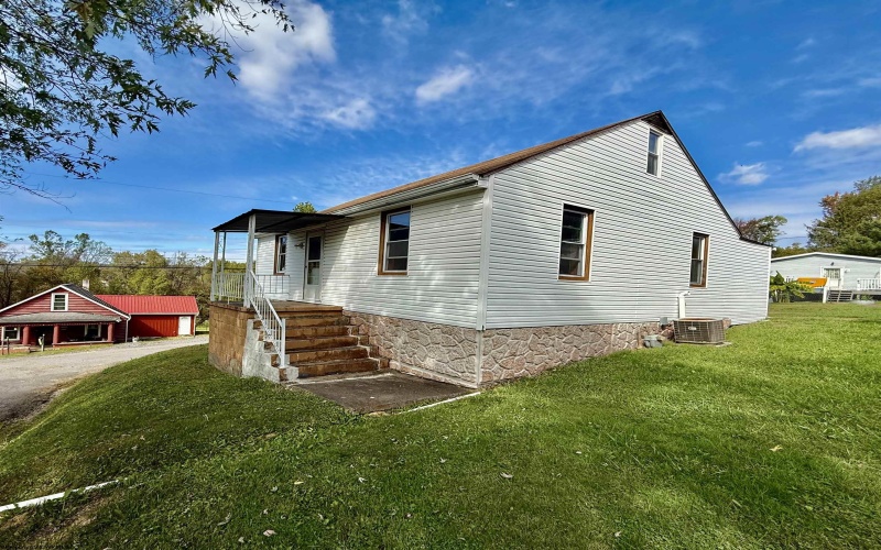 96 Chickerell Street, Clarksburg, West Virginia 26301, 2 Bedrooms Bedrooms, 6 Rooms Rooms,1 BathroomBathrooms,Single Family Detached,For Sale,Chickerell,10162013 96 Chickerell Street, Clarksburg, West Virginia 26301, 2 Bedrooms Bedrooms, 6 Rooms Rooms,1 BathroomBathrooms,Single Family Detached,For Sale,Chickerell,10162013