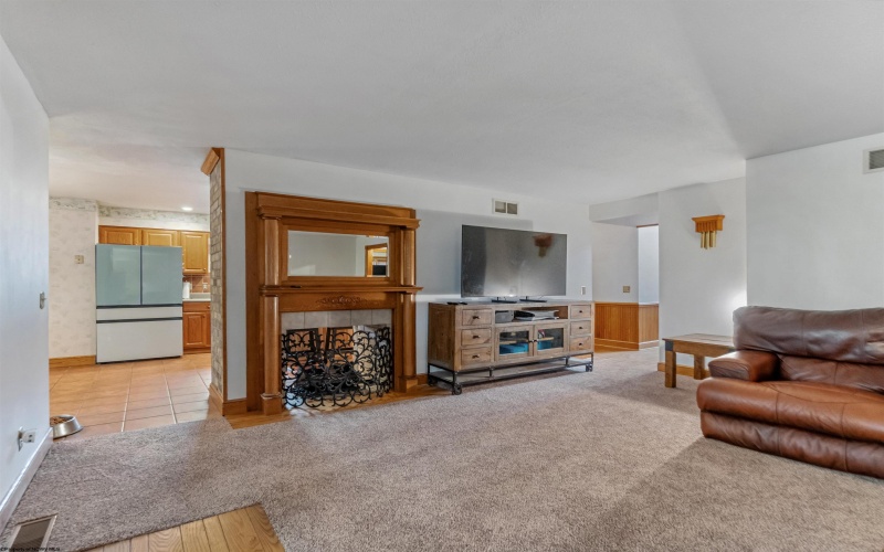 116 Valley Court, Elkins, West Virginia 26241, 5 Bedrooms Bedrooms, 11 Rooms Rooms,2 BathroomsBathrooms,Single Family Detached,For Sale,Valley,10162021