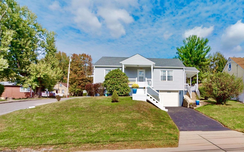 548 Hall Street, Bridgeport, West Virginia 26330, 3 Bedrooms Bedrooms, 8 Rooms Rooms,2 BathroomsBathrooms,Single Family Detached,For Sale,Hall,10162014 548 Hall Street, Bridgeport, West Virginia 26330, 3 Bedrooms Bedrooms, 8 Rooms Rooms,2 BathroomsBathrooms,Single Family Detached,For Sale,Hall,10162014