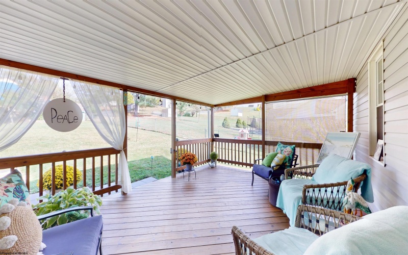 548 Hall Street, Bridgeport, West Virginia 26330, 3 Bedrooms Bedrooms, 8 Rooms Rooms,2 BathroomsBathrooms,Single Family Detached,For Sale,Hall,10162014 548 Hall Street, Bridgeport, West Virginia 26330, 3 Bedrooms Bedrooms, 8 Rooms Rooms,2 BathroomsBathrooms,Single Family Detached,For Sale,Hall,10162014