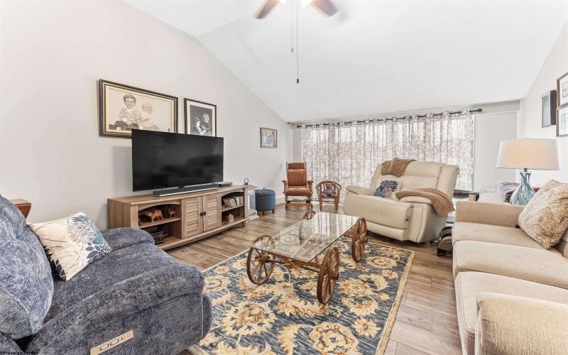 208 Hillcrest Avenue, Morgantown, West Virginia 26501, 3 Bedrooms Bedrooms, 6 Rooms Rooms,1 BathroomBathrooms,Single Family Detached,For Sale,Hillcrest,10162018 208 Hillcrest Avenue, Morgantown, West Virginia 26501, 3 Bedrooms Bedrooms, 6 Rooms Rooms,1 BathroomBathrooms,Single Family Detached,For Sale,Hillcrest,10162018