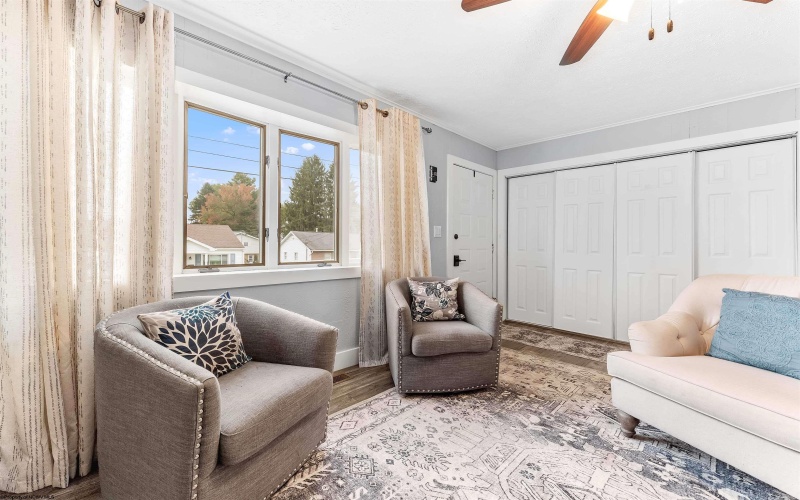 208 Hillcrest Avenue, Morgantown, West Virginia 26501, 3 Bedrooms Bedrooms, 6 Rooms Rooms,1 BathroomBathrooms,Single Family Detached,For Sale,Hillcrest,10162018 208 Hillcrest Avenue, Morgantown, West Virginia 26501, 3 Bedrooms Bedrooms, 6 Rooms Rooms,1 BathroomBathrooms,Single Family Detached,For Sale,Hillcrest,10162018