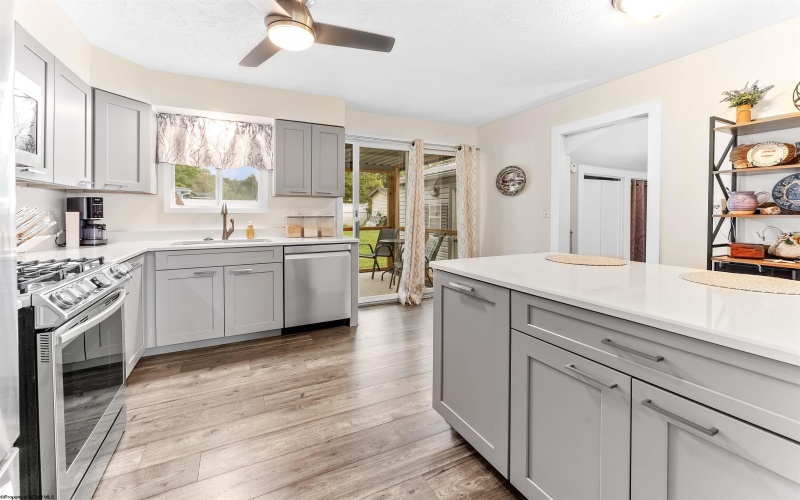 208 Hillcrest Avenue, Morgantown, West Virginia 26501, 3 Bedrooms Bedrooms, 6 Rooms Rooms,1 BathroomBathrooms,Single Family Detached,For Sale,Hillcrest,10162018 208 Hillcrest Avenue, Morgantown, West Virginia 26501, 3 Bedrooms Bedrooms, 6 Rooms Rooms,1 BathroomBathrooms,Single Family Detached,For Sale,Hillcrest,10162018