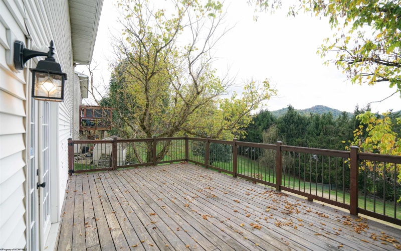 9 Arrowood Drive, Bridgeport, West Virginia 26330-0000, 3 Bedrooms Bedrooms, 7 Rooms Rooms,2 BathroomsBathrooms,Single Family Detached,For Sale,Arrowood,10162025