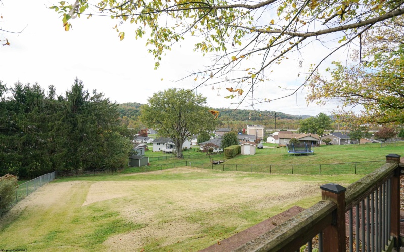 9 Arrowood Drive, Bridgeport, West Virginia 26330-0000, 3 Bedrooms Bedrooms, 7 Rooms Rooms,2 BathroomsBathrooms,Single Family Detached,For Sale,Arrowood,10162025