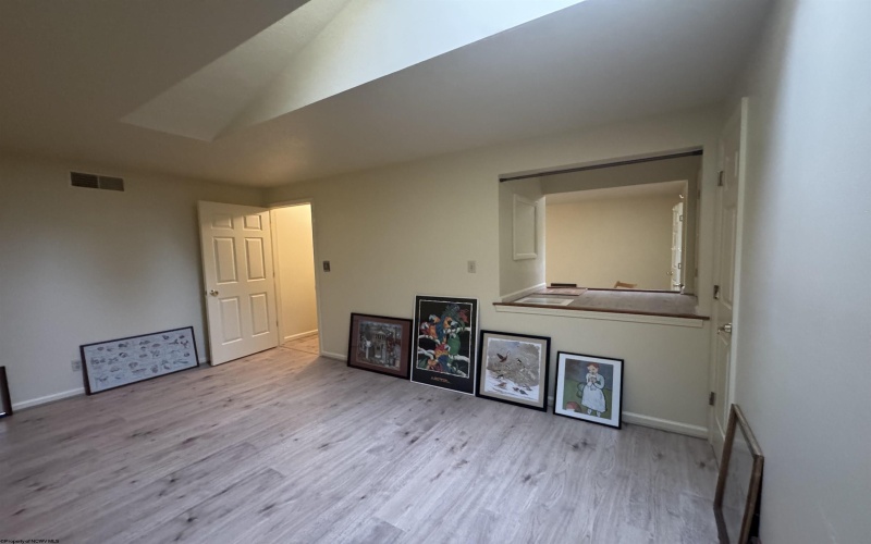 75 Kerry Rock Trail, Ellamore, West Virginia 26267, 4 Bedrooms Bedrooms, 10 Rooms Rooms,2 BathroomsBathrooms,Single Family Detached,For Sale,Kerry Rock,10162024