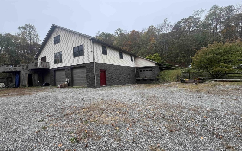 75 Kerry Rock Trail, Ellamore, West Virginia 26267, 4 Bedrooms Bedrooms, 10 Rooms Rooms,2 BathroomsBathrooms,Single Family Detached,For Sale,Kerry Rock,10162024