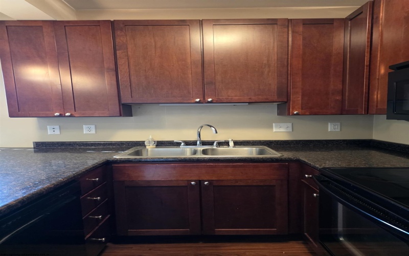 400 Inglewood Boulevard, Morgantown, West Virginia 26501-7376, 1 Bedroom Bedrooms, 4 Rooms Rooms,1 BathroomBathrooms,Single Family Attached,For Sale,Inglewood,10162023