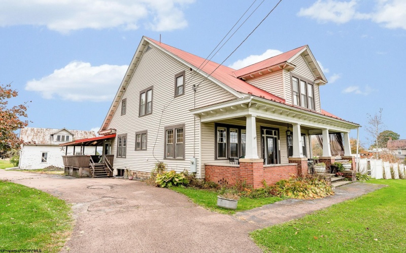 539 Main Street, Addison, Pennsylvania 15411, 6 Bedrooms Bedrooms, 9 Rooms Rooms,2 BathroomsBathrooms,Single Family Detached,For Sale,Main,10162044 539 Main Street, Addison, Pennsylvania 15411, 6 Bedrooms Bedrooms, 9 Rooms Rooms,2 BathroomsBathrooms,Single Family Detached,For Sale,Main,10162044