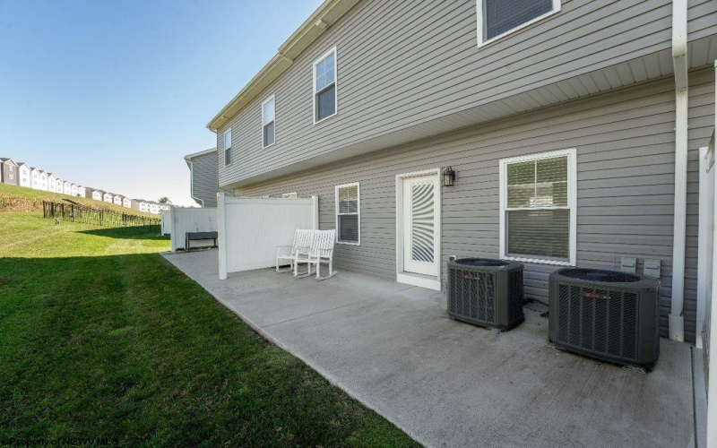 2050 Mountain Ash Lane, Morgantown, West Virginia 26501, 3 Bedrooms Bedrooms, 7 Rooms Rooms,2 BathroomsBathrooms,Single Family Attached,For Sale,Mountain Ash,10162030