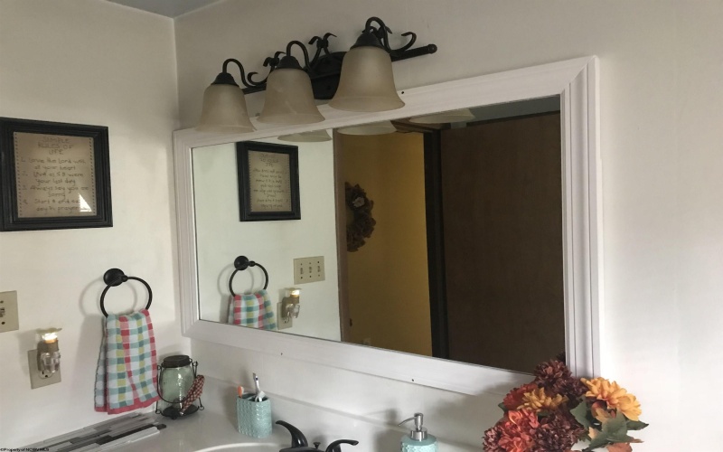 1690 Levels Road, Fairmont, West Virginia 26554, 3 Bedrooms Bedrooms, 5 Rooms Rooms,1 BathroomBathrooms,Single Family Detached,For Sale,Levels,10162035 1690 Levels Road, Fairmont, West Virginia 26554, 3 Bedrooms Bedrooms, 5 Rooms Rooms,1 BathroomBathrooms,Single Family Detached,For Sale,Levels,10162035