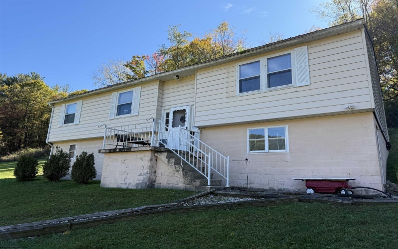 1690 Levels Road, Fairmont, West Virginia 26554, 3 Bedrooms Bedrooms, 5 Rooms Rooms,1 BathroomBathrooms,Single Family Detached,For Sale,Levels,10162035 1690 Levels Road, Fairmont, West Virginia 26554, 3 Bedrooms Bedrooms, 5 Rooms Rooms,1 BathroomBathrooms,Single Family Detached,For Sale,Levels,10162035