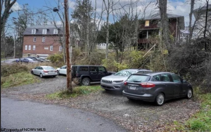 940 Willey Street, Morgantown, West Virginia 26505, 3 Bedrooms Bedrooms, 8 Rooms Rooms,2 BathroomsBathrooms,Residential Rentals,For Rent,Willey,10162032