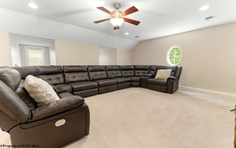 2014 Ices Ferry Drive, Morgantown, West Virginia 26508, 4 Bedrooms Bedrooms, 14 Rooms Rooms,5 BathroomsBathrooms,Residential Rentals,For Rent,Ices Ferry,10162034
