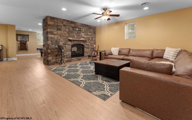2014 Ices Ferry Drive, Morgantown, West Virginia 26508, 4 Bedrooms Bedrooms, 14 Rooms Rooms,5 BathroomsBathrooms,Residential Rentals,For Rent,Ices Ferry,10162034