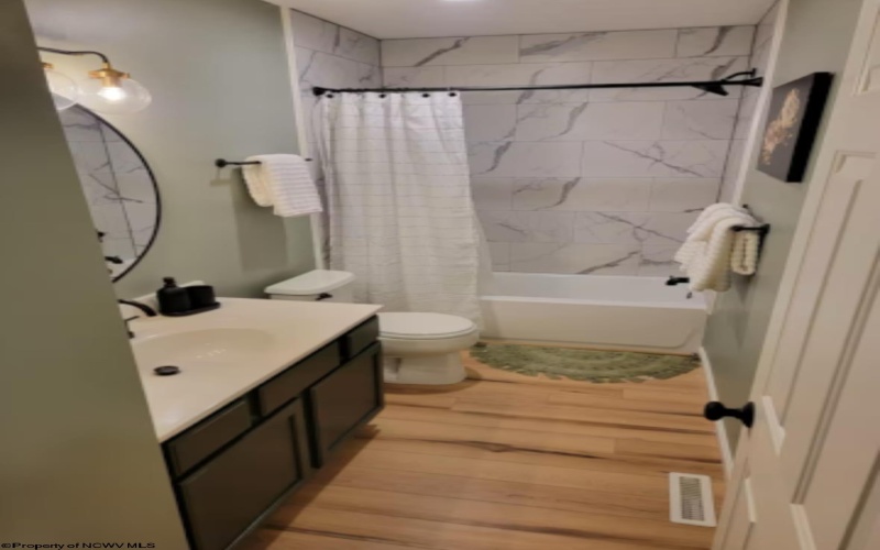 111 Stonegate Circle, Morgantown, West Virginia 26505, 3 Bedrooms Bedrooms, 6 Rooms Rooms,3 BathroomsBathrooms,Residential Rentals,For Rent,Stonegate,10162037