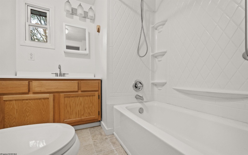 34 Harrison Street, Westover, West Virginia 26501, 3 Bedrooms Bedrooms, 7 Rooms Rooms,2 BathroomsBathrooms,Residential Rentals,For Rent,Harrison,10162041
