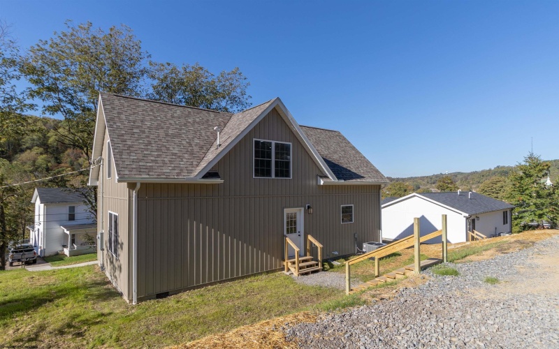 347 First Street, Weston, West Virginia 26452, 3 Bedrooms Bedrooms, 4 Rooms Rooms,2 BathroomsBathrooms,Single Family Detached,For Sale,First,10162052 347 First Street, Weston, West Virginia 26452, 3 Bedrooms Bedrooms, 4 Rooms Rooms,2 BathroomsBathrooms,Single Family Detached,For Sale,First,10162052